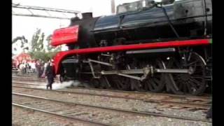 Steam Locomotive R761 Derails [upl. by Rocca]