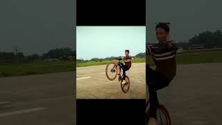 None break Long wheelie bicycle stunt stuntb [upl. by Stempson]