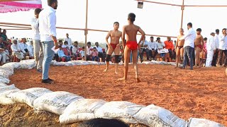 👑 पैशाहिद मुलाणीभिगवण 🤼नागेश फरतडेकुंभारगाव सौताडवस्ती राशीन कुस्ती मैदान [upl. by Enner]