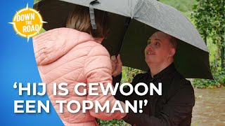 Nick GAAT OP ZIJN KNIEËN voor Thirza  Down The Road [upl. by Shurwood]