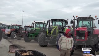 Pescara  Non si ferma la protesta degli agricoltori [upl. by Litnahc]