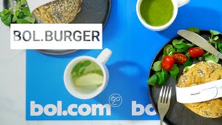 Easy Vegan Recept BolBurger [upl. by Inalan]