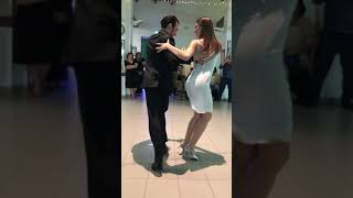 Andrea Vighi y Chiara Benati  Milonga para as Missoes [upl. by Ehcadroj]