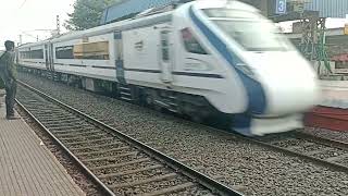 22347 HOWRAH  PATNA VANDE BHARAT EXPRESS CROSSING DANKUNI JN RAILWAY STATION [upl. by Ayotyal445]