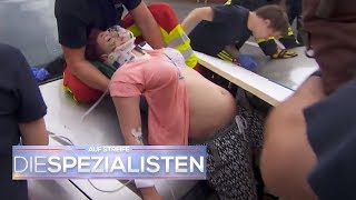 Fahrschülerin rast ungebremst in Verkaufsstand  Auf Streife  Die Spezialisten  SAT1 TV [upl. by Salkcin183]