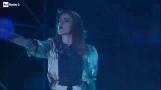 Annalisa  Senza Riserva 2018 Version  LIVE [upl. by Perr]