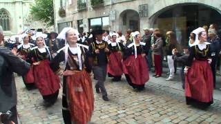 Quimper Les fêtes de Cornouaille [upl. by Delfeena340]