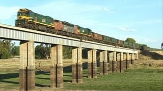 EMD Grain on the Castlemaine to Maryborough line  Rare footage Australian Trains [upl. by Isaac]