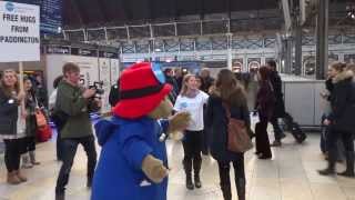 Paddington Bear gives free hugs at Paddington Station [upl. by Kersten]