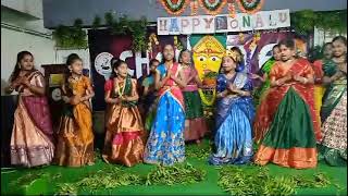 Raave Raave Yellamma Dance Performance [upl. by Hnilym]