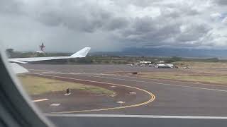 A330200 Hawaiian Air atterra a Maui [upl. by Essilec]