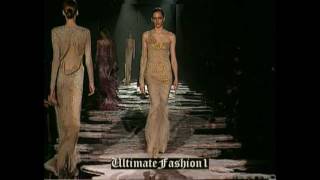 Gucci Fall Winter 2004 full show by Tom Ford [upl. by Auberon]