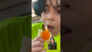 O DENTE DO LEVI CAIU COMENDO OVO 😲😲😲🍳 léia humor levi tiarute davi viral levidavi [upl. by Attelra]