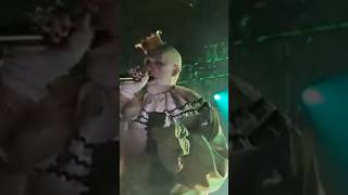 Puddles Pity Party canta Holy Diver em show do Primus [upl. by Cthrine629]