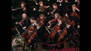 Kerstmatinee 1982  Mahler 4  KCO  Haitink [upl. by Noraf]