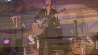 Suzanne Vega  The Queen And The Soldier [upl. by Newnorb]