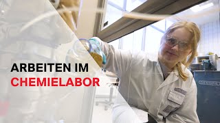 Arbeiten im Chemielabor bei LANXESSTochter Saltigo [upl. by Lledor]