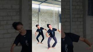 ලස්සනම සබරගමු හැඩ 🥰  Sabaragamu Dance achiniupeksha dancing shorts dancecover sabaragamuwa [upl. by Oicaroh736]