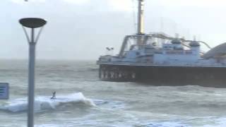 Kitesurfer Jumps Brighton Pier Lewis Crathern Kitesurfing Stunt [upl. by Ecirtahs]