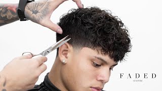 💈 BEST TAPER FADE WITH CURLY HAIR BARBER TUTORIAL [upl. by Carlene252]