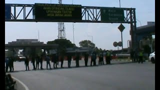 Benda Mencurigakan Ditemukan di Pintu Tol Sidoarjo [upl. by Petes]