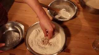 Sauerteigbrot selber backen [upl. by Llenrahs]