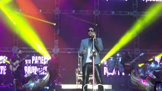 Romeo Santos propuesta indecente en el Concierto EXA 2013 [upl. by Hanoj]