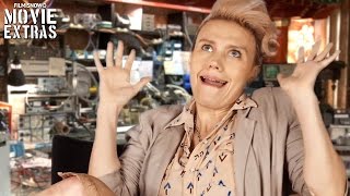 Ghostbusters  Onset with Kate McKinnon Jillian Holtzmann Interview [upl. by Leugimesoj]