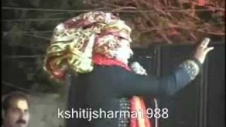 Main Main chhod Maa Maa Bol  Chanchalji Live At Jhandewalan Mandir [upl. by Yaj]