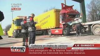 Collisions en chaine de camions [upl. by Gnok]