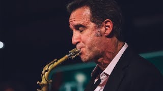 Amazing Saxophone Solo – Eric Marienthal [upl. by Ydnal]