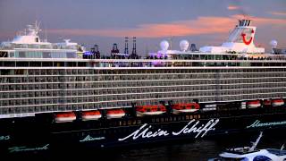 MEIN SCHIFF 3  TRAUMSCHIFF MS Deutschland  Hamburg  Dockland 2014 [upl. by Lesna133]