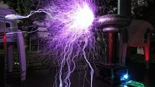 A Tesla coil with only three components [upl. by Aicirt]