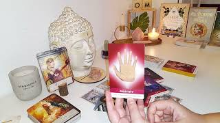 💘 FUTURO INMEDIATO EN EL AMOR 🪬 TAROT INTERACTIVO 💫 [upl. by Tonie]