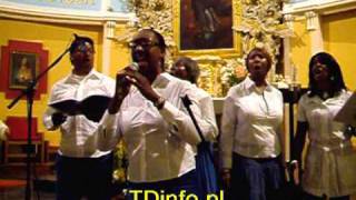 Chóralne pieśni gospel w kościele [upl. by Dett90]