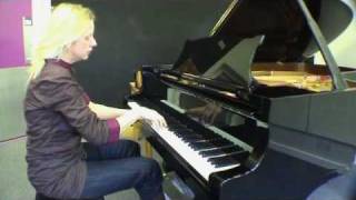 Valentina Lisitsa plays Träumerei from Schumanns Kinderszenen [upl. by Ivor]