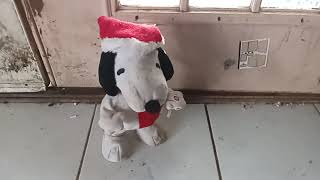 Dogberts 25 Days Of Christmas 2023 Edition Day 7 Gemmy Peanuts Animated SideStepping Snoopy [upl. by Nawak733]