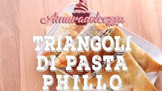 Triangoli di pasta phillo fillo [upl. by Lune426]