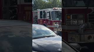 Bethpage fire department Engine 77 arriving on scene of a odor of gas [upl. by Lobell329]