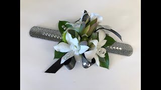 How To  Personal Flower Series Elegant Slap Wristlet [upl. by Joh573]