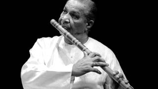 Best flute music of Pandit Hariprasad Chaurasia [upl. by Previdi811]