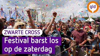 Scheuren over de crossbaan en vol gas losgaan  Zaterdag van de Zwarte Cross 2023 [upl. by Neysa]