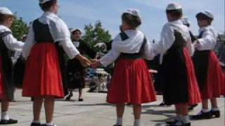 Danses Bretonnes à Quiberon [upl. by Kuth]