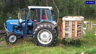 Ford 2000 tractor 1975 of Ford Basildon England [upl. by Proulx]