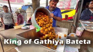 King of Gathiya Bateta in Gujarat  Bhagwati Batetawala  Bhavnagar Street Food  Indian Street Food [upl. by Euf190]