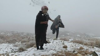 Saudis make the most of rare snowfall on Tabuk mountain  AFP [upl. by Shana]