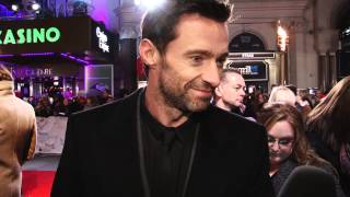 Les Misérables  Premièreverslag  Hugh Jackman  Anne Hathaway  Amanda Seyfried  Pathé [upl. by Koch]