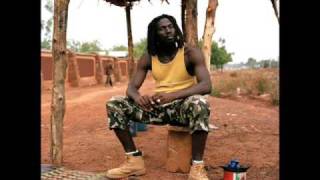 Tiken Jah Fakoly  Le pays va mal [upl. by Sivolc]