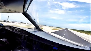 Despegue de Cancún con la vista del Piloto con Viva Aerobus [upl. by Hayyifas215]