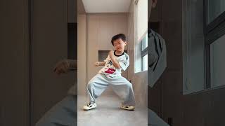 kpop🙋‍♂️Shortk Legs Really have it Tough🤣dance dancingbaby dancevideo shorts meow hiphop [upl. by Yazbak]